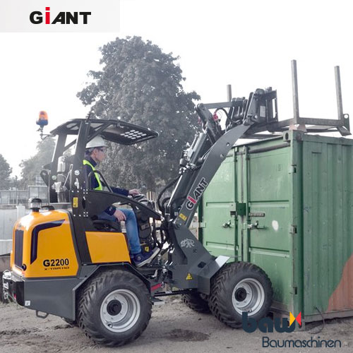 Mini Radlader GIANT G2200 HD